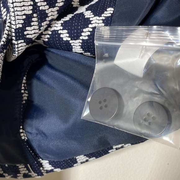 NWT. Talbots 8 Navy White Tweed Three-Button Blazer. - Picture 6 of 11